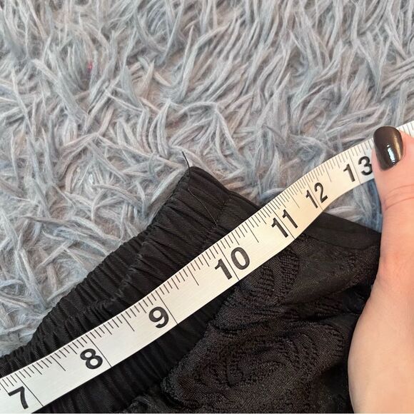 Vintage Handmade Elegant Black Floral Skirt Size S - Picture 4 of 6